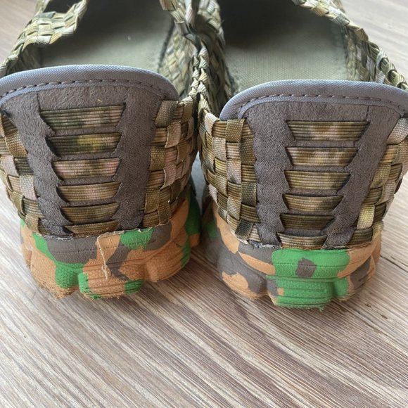 CC Resort Elastic Shoe W/Strap Size 38 Camo/Water Shoe/Walking Shoe - Picture 5 of 7